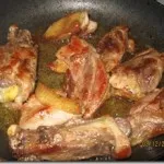 Курка в духовці з чорносливом і картоплею (курка) Курка в духовці з чорносливом і картоплею