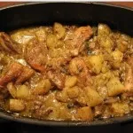 Курка в духовці з чорносливом і картоплею (чорносливом) Курка в духовці з чорносливом і картоплею