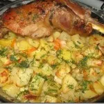 Курка в духовці з чорносливом і картоплею (чорносливом) Курка в духовці з чорносливом і картоплею