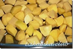 Курячі крильця в духовці з картоплею в рукаві (крильця) Курячі крильця в духовці з картоплею в рукаві