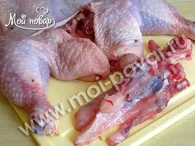 Курка, фарширована потрохами і локшиною - кулінарний рецепт (курка) Курка, фарширована потрохами і локшиною - кулінарний рецепт