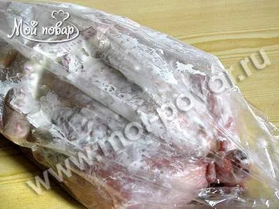 Курка, фарширована потрохами і локшиною - кулінарний рецепт (локшиною) Курка, фарширована потрохами і локшиною - кулінарний рецепт