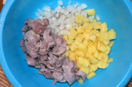 Курячі шлуночки з картоплею - рецепт з покроковими фото (курячі шлунки з картоплею) Курячі шлуночки з картоплею - рецепт з покроковими фото