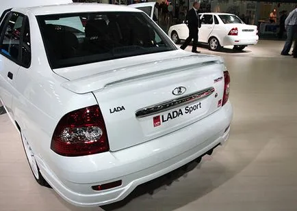 Lada priora sport - седан, заряджений заводським тюнінгом (встановлюють) Lada priora sport - седан, заряджений заводським тюнінгом