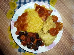 Плов азербайджанський з куркою і солодощами (солодощами) Плов азербайджанський з куркою і солодощами