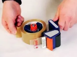 Диспенсер для скотча