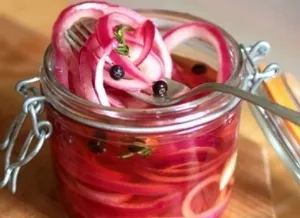 Маринована цибуля, рецепти з фото (Перець чорний мелений) Маринована цибуля, рецепти з фото