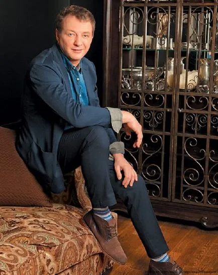 Марат Башаров і його дружини