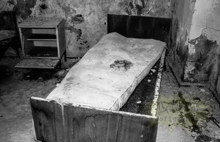 Медико-санітарна частина № 126 в Прип'яті - джерело гарного настрою (підвалі) Медико-санітарна частина № 126 в Прип'яті - джерело гарного настрою