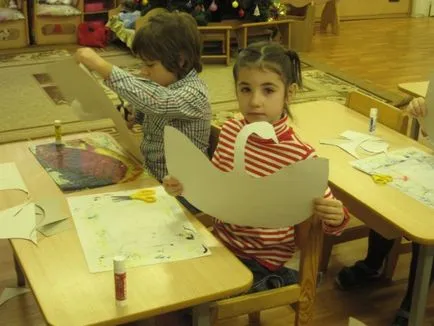 Майстер-клас «падлюка і аплікації з описаних долоньок» (майстер-клас) Майстер-клас «падлюка і аплікації з описаних долоньок»