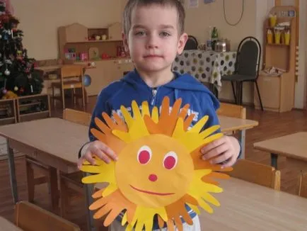 Майстер-клас «падлюка і аплікації з описаних долоньок» (для вчителів) Майстер-клас «падлюка і аплікації з описаних долоньок»