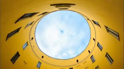 Незвичайні Харківські двори-колодязі (Фото Олексій Молотов) Незвичайні Харківські двори-колодязі