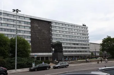 Назад в НДР (Карл-Маркс-штадт 22 роки по тому) (назад) Назад в НДР (Карл-Маркс-штадт 22 роки по тому)