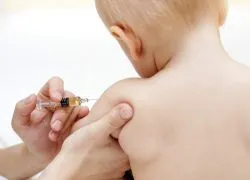 Чи потрібно робити щеплення дітям