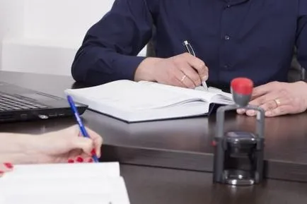 Чи потрібно нотаріально засвідчувати договір дарування можна оформити дарчу без нотаріуса (дарування) Чи потрібно нотаріально засвідчувати договір дарування можна оформити дарчу без нотаріуса