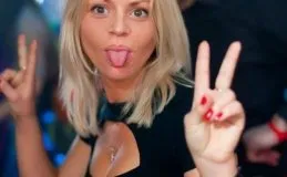 Оксана стрункіна пішла з проекту до чоловіка (зустрічалася) Оксана стрункіна пішла з проекту до чоловіка