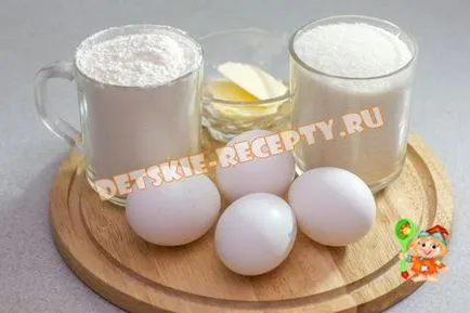Пишний бісквіт в мультиварці Поларіс 0517 ad - рецепт з фото, дитячі рецепти, страви