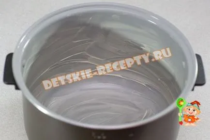 Пишний бісквіт в мультиварці Поларіс 0517 ad - рецепт з фото, дитячі рецепти, страви