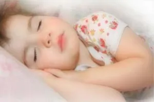 Чому дитина пізно засинає, і що з цим робити молодим батькам
