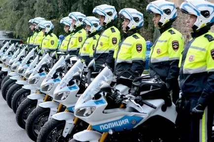 Чому не видно українських поліцейських на мотоциклах (поліція) Чому не видно українських поліцейських на мотоциклах