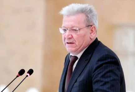 Чому депутати завжди готові підняти собі зарплату політика України (чому) Чому депутати завжди готові підняти собі зарплату політика України