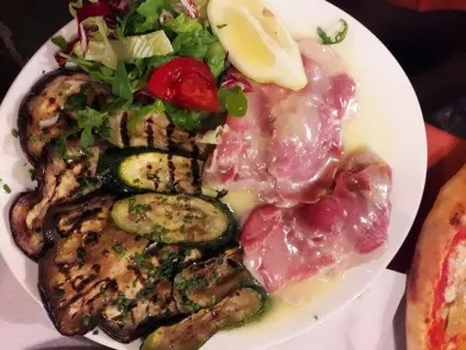 Їжа в римі що спробувати і де поїсти (Pizza alla Romana) Їжа в римі що спробувати і де поїсти