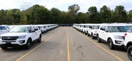 Поліцейські автомобілі CША, де їх роблять () Поліцейські автомобілі CША, де їх роблять