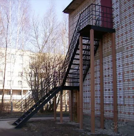 Пожежна драбина - як встановити (установки пожежної драбини) Пожежна драбина - як встановити