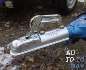 Причіпний пристрій для причепа які бувають і як вибрати