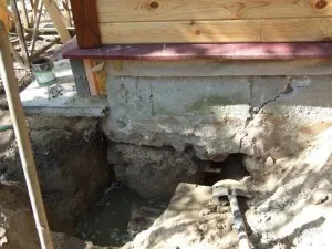 Просів фундамент що робити