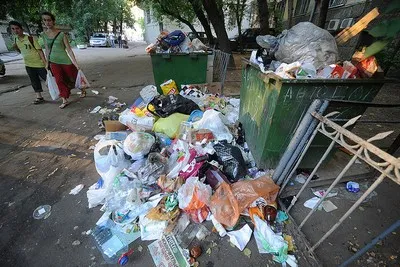 Розбір і розгляд зразка претензії за договором надання послуг як поскаржитися на (претензія по неякісного виконання робіт) Розбір і розгляд зразка претензії за договором надання послуг як поскаржитися на