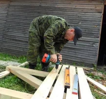 Орні дерев'яні ворота своїми руками (ворота) Орні дерев'яні ворота своїми руками