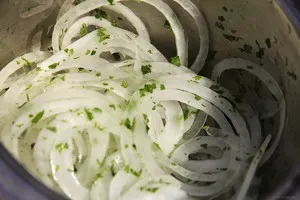 Рецепти маринування цибулі як можна замаринувати його за допомогою лимона, поєднання маринованої цибулі (маринування) Рецепти маринування цибулі як можна замаринувати його за допомогою лимона, поєднання маринованої цибулі