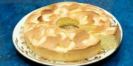 Рецепт шарлотки з яблуками як приготувати покроково смачний і простий пиріг в духовці, фото і відео (рецепт) Рецепт шарлотки з яблуками як приготувати покроково смачний і простий пиріг в духовці, фото і відео