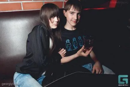 Rex711, в Луганську в нічному клубі влаштовують дитячі клубні вечірки (rex711) Rex711, в Луганську в нічному клубі влаштовують дитячі клубні вечірки