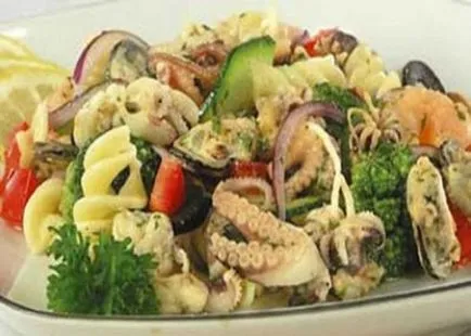 Рецепти салатів з морепродуктів морський коктейль з фото (коктейль) Рецепти салатів з морепродуктів морський коктейль з фото
