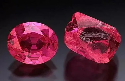 Рубін корунд що це таке і як відрізнити (рубін) Рубін корунд що це таке і як відрізнити