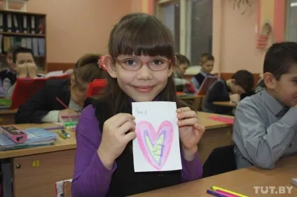 Якщо йдуть за ручку, то закохані Якщо йдуть за ручку, то закохані