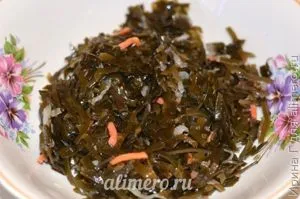 Салат з морської капусти з помідорами (капусти) Салат з морської капусти з помідорами