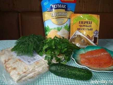 Рулет з лаваша з сьомгою, прості рецепти з фото (лаваша сьомгою Рулет) Рулет з лаваша з сьомгою, прості рецепти з фото