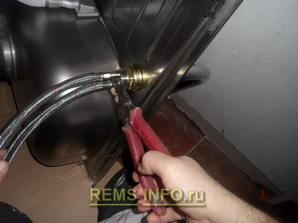 Збірка кухні своїми руками, установка стільниці, установка мийки своїми руками фото (збірка) Збірка кухні своїми руками, установка стільниці, установка мийки своїми руками фото