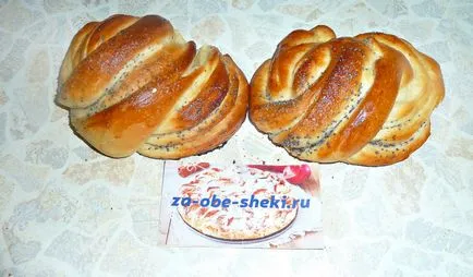 Здобне тісто на булочки на молоці з маком, родзинками, кунжутом, горіхами (маком) Здобне тісто на булочки на молоці з маком, родзинками, кунжутом, горіхами
