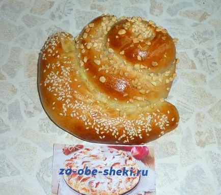 Здобне тісто на булочки на молоці з маком, родзинками, кунжутом, горіхами (маком) Здобне тісто на булочки на молоці з маком, родзинками, кунжутом, горіхами