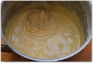Шарлотка в мультиварці рецепт з яблуками з покроковими фото (рецепт) Шарлотка в мультиварці рецепт з яблуками з покроковими фото