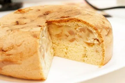 Шарлотка з яблуками в мультиварці - підбірка кращих рецептів (вагітність) Шарлотка з яблуками в мультиварці - підбірка кращих рецептів