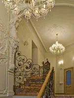 Скляні двері