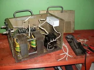 Споттер з зварювального апарату, виготовлений своїми руками функції і характеристика, правила (своїми) Споттер з зварювального апарату, виготовлений своїми руками функції і характеристика, правила