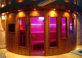 Світлові натяжні стелі своїми руками