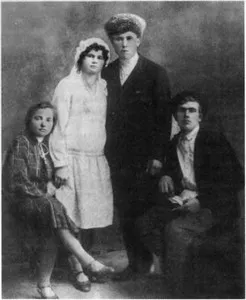Табасарани табасарани - один з відносно численних народів Дагестану (табасарани: табасарани) Табасарани табасарани - один з відносно численних народів Дагестану