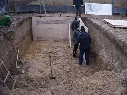 Технологія будівництва бетонного басейну для дачі своїми руками (бетонного) Технологія будівництва бетонного басейну для дачі своїми руками